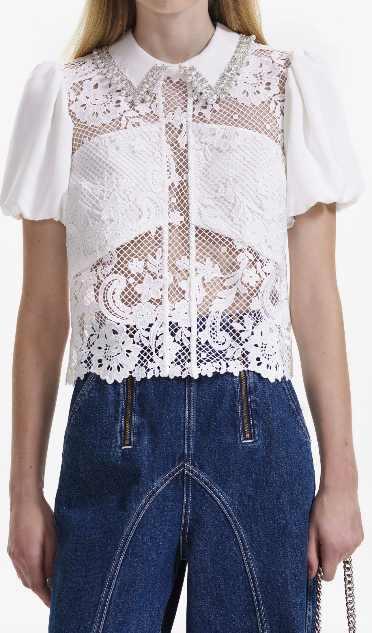 WHITE LACE CROPPED SHIRT