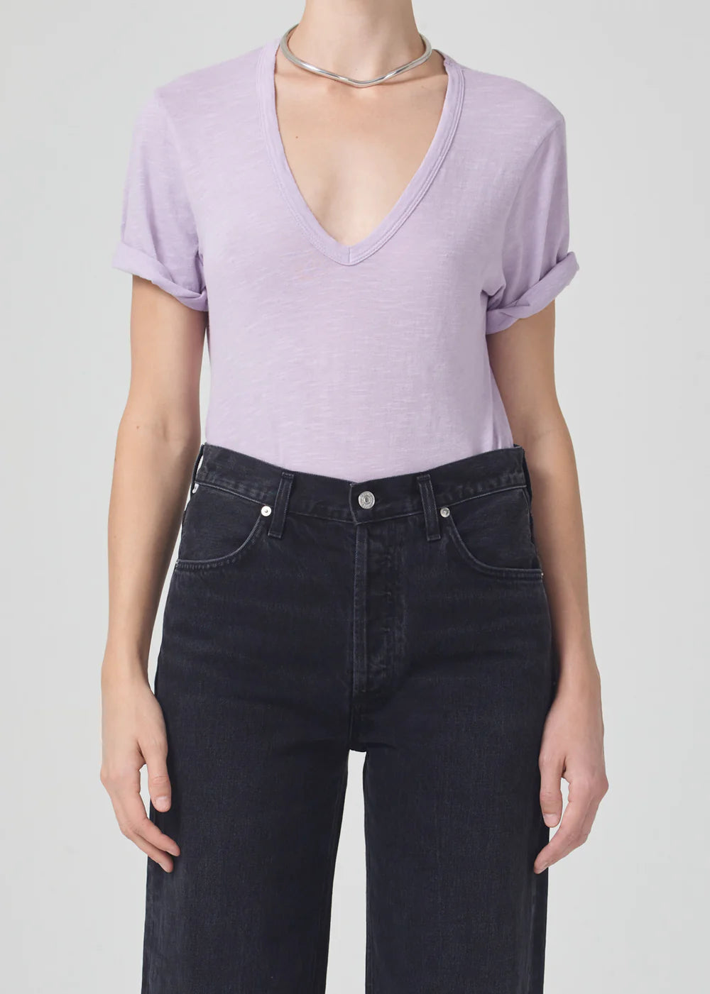 CECILIE VNECK TEE